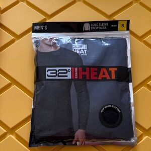 32 Degrees Men's Gray Long Sleeve Crew Neck Shirt